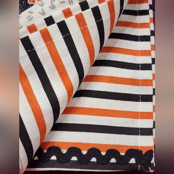 Goblin & Ghoul Kitchen Towel Set Haunted House Black Cat Raven Crow Bat's - Picture 8 of 9